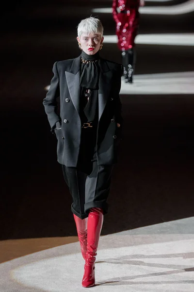 Look 54